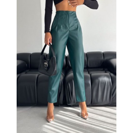 Pantaloni Din Piele Ecologica Gianna Verde Cu Pliuri In Talie